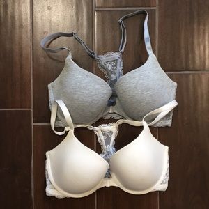 2 Victoria’s Secret 32DD Lace Racerback Bras